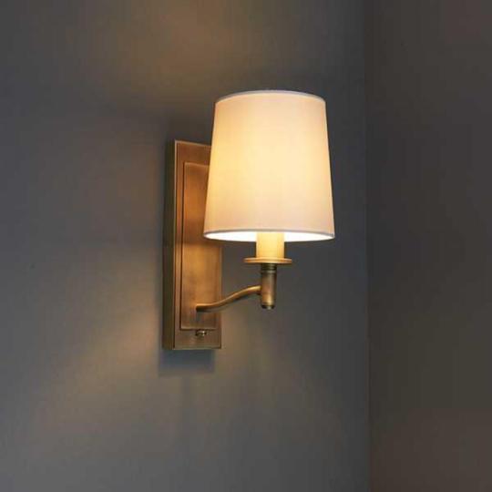 klasicky mediteransky nocna lampa osvetlenie elegantna bronz lampy lameridiana zariadenie hotel penzion projekt zariadovaci obchod budapest lampovy obchod.jpg